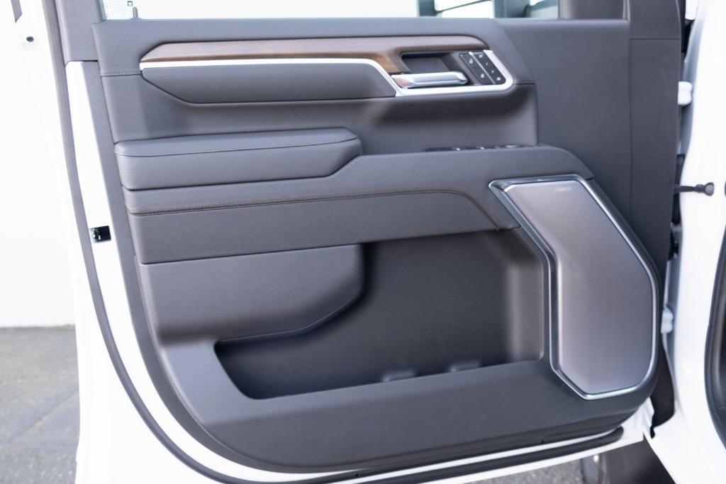 new 2026 Chevrolet Silverado 3500 car, priced at $90,850