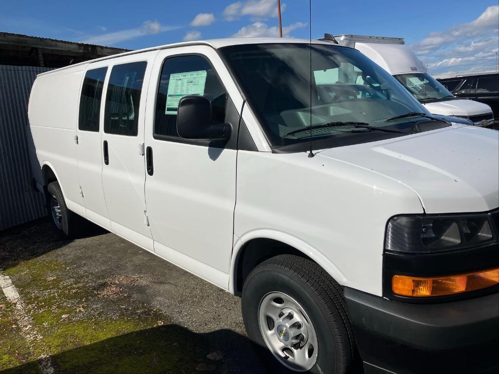 new 2025 Chevrolet Express 3500 car, priced at $51,650
