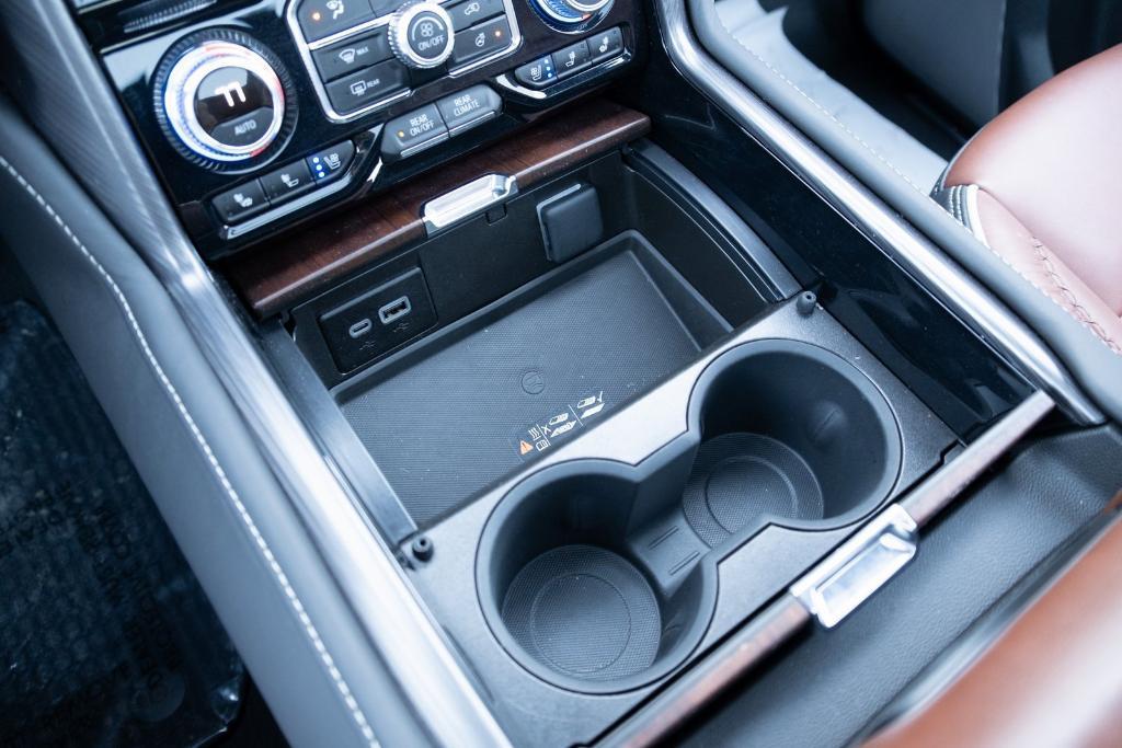 used 2024 GMC Yukon car, priced at $74,490