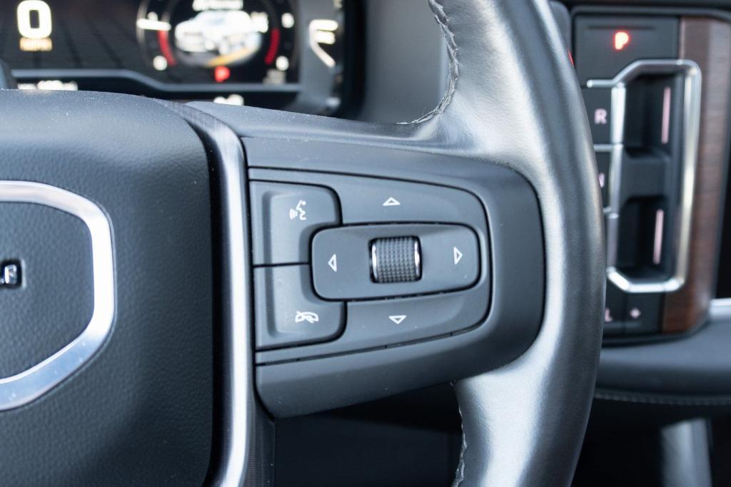 used 2024 GMC Yukon car, priced at $73,900