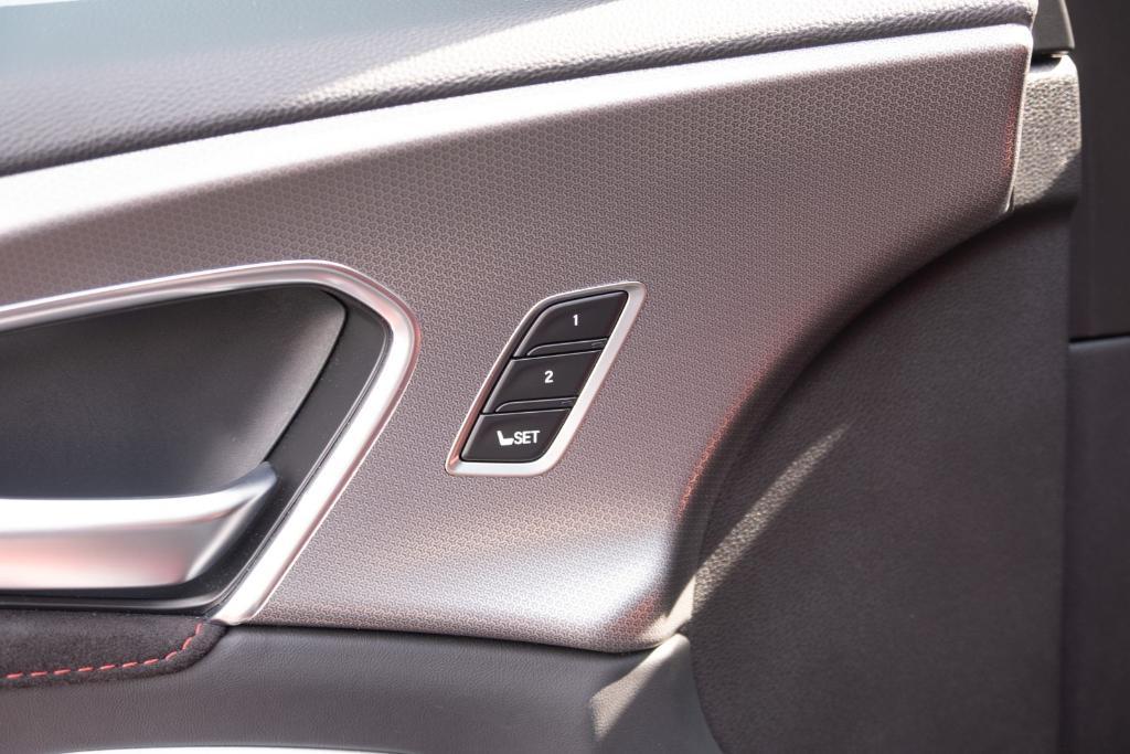 used 2025 Acura RDX car, priced at $42,550