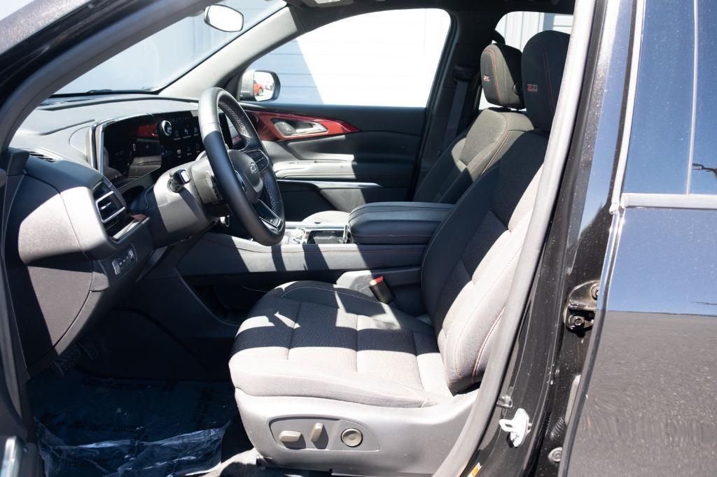 used 2024 Chevrolet Traverse car, priced at $45,050