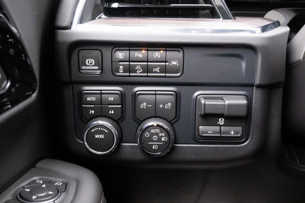 new 2026 Chevrolet Suburban car, priced at $92,235