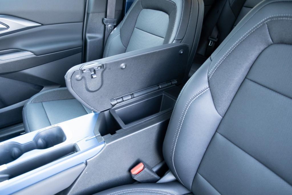 new 2026 Chevrolet Equinox EV car