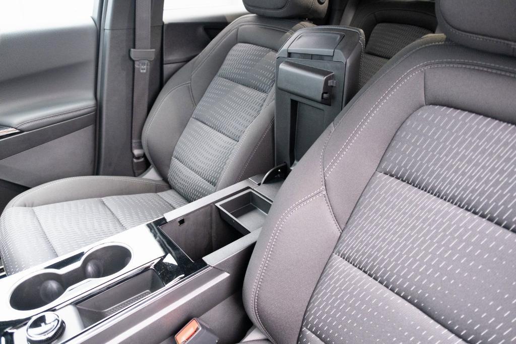 new 2026 Chevrolet Equinox car, priced at $30,695