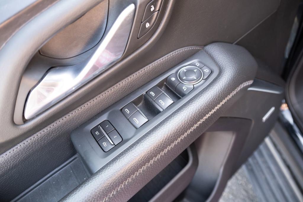used 2021 GMC Yukon car, priced at $45,700