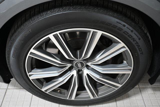 used 2022 Audi SQ8 car, priced at $68,994