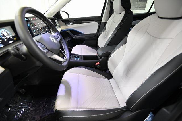 new 2026 Volkswagen Tiguan car, priced at $35,237