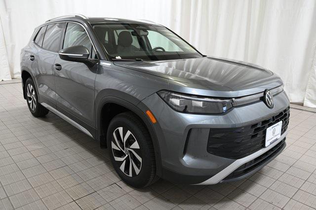 new 2025 Volkswagen Tiguan car, priced at $28,256