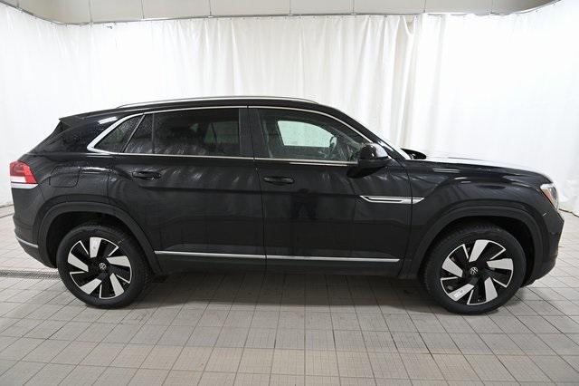 new 2026 Volkswagen Atlas Cross Sport car, priced at $48,145