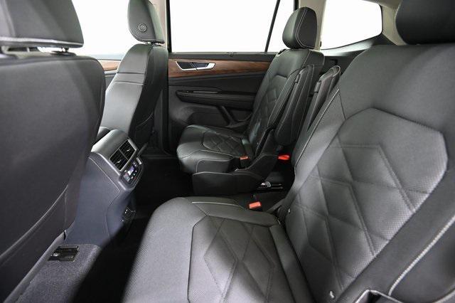 new 2026 Volkswagen Atlas car, priced at $46,144