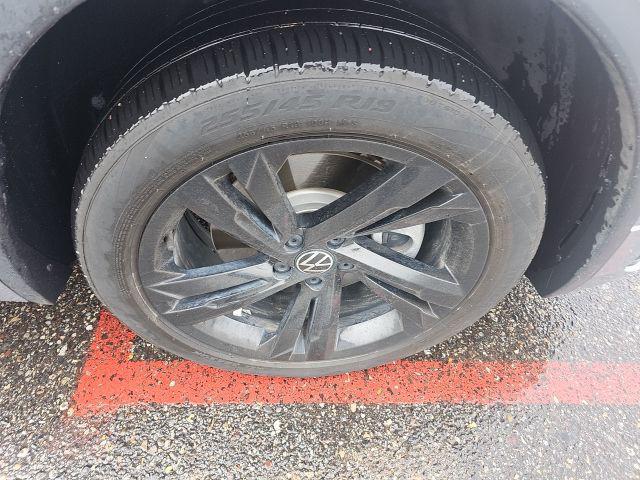 used 2024 Volkswagen Tiguan car, priced at $30,389