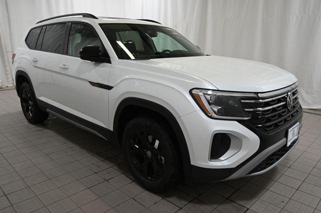 new 2026 Volkswagen Atlas car, priced at $46,898