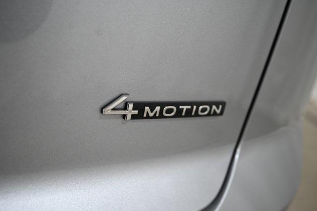 new 2025 Volkswagen Atlas Cross Sport car, priced at $43,088