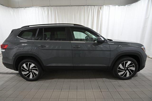 new 2026 Volkswagen Atlas car, priced at $44,589