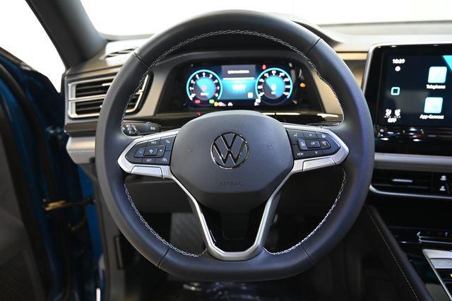 new 2026 Volkswagen Atlas Cross Sport car, priced at $46,611