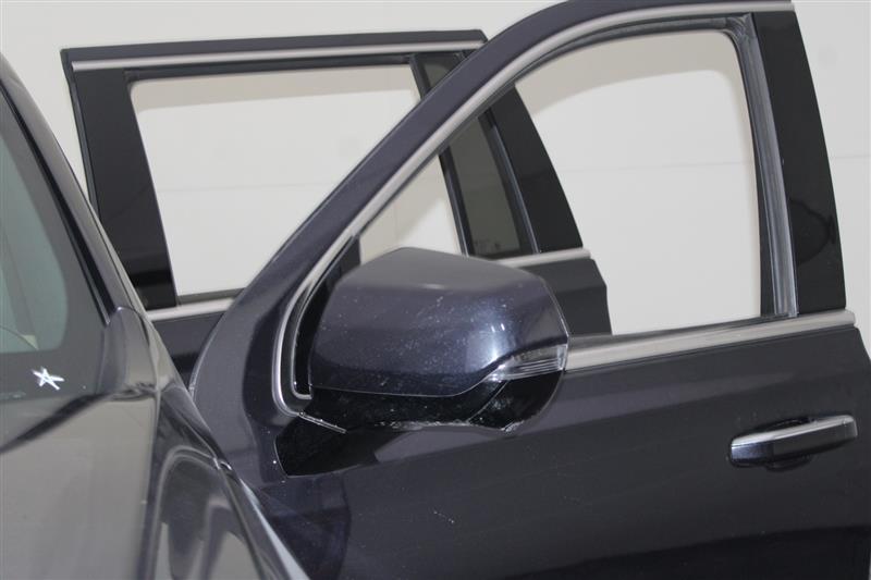 used 2023 Cadillac Escalade ESV car, priced at $59,995