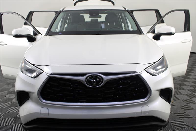used 2021 Toyota Highlander car, priced at $23,995