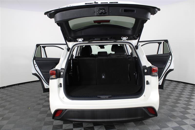 used 2021 Toyota Highlander car, priced at $23,995