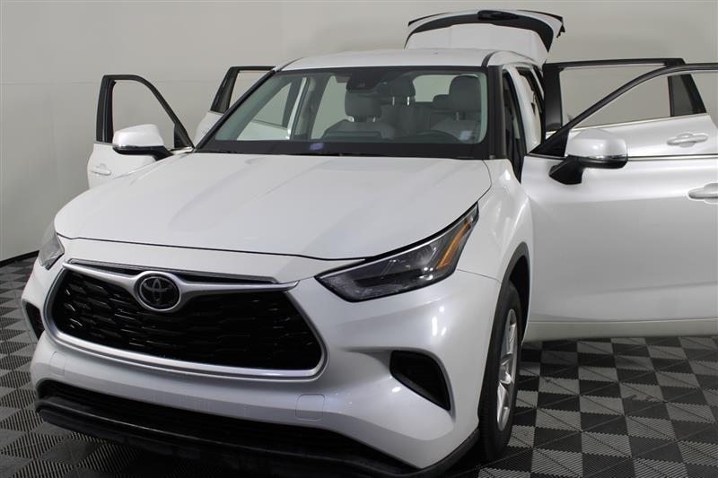 used 2022 Toyota Highlander car, priced at $20,444