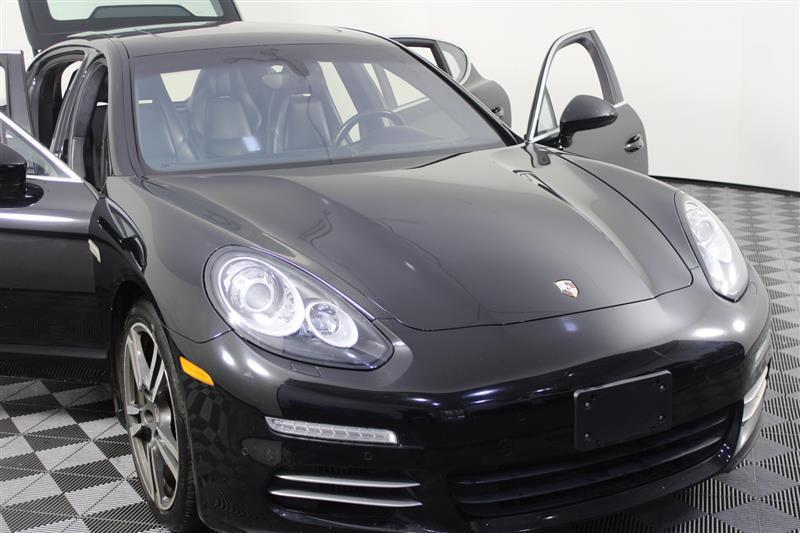 used 2014 Porsche Panamera car, priced at $25,995
