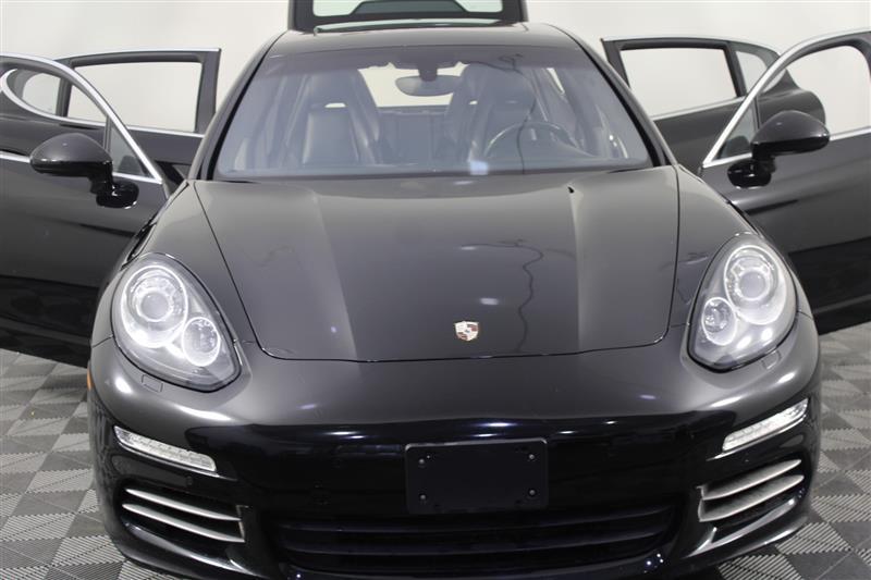 used 2014 Porsche Panamera car, priced at $25,995