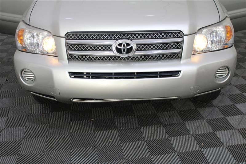 used 2006 Toyota Highlander Hybrid car, priced at $7,995