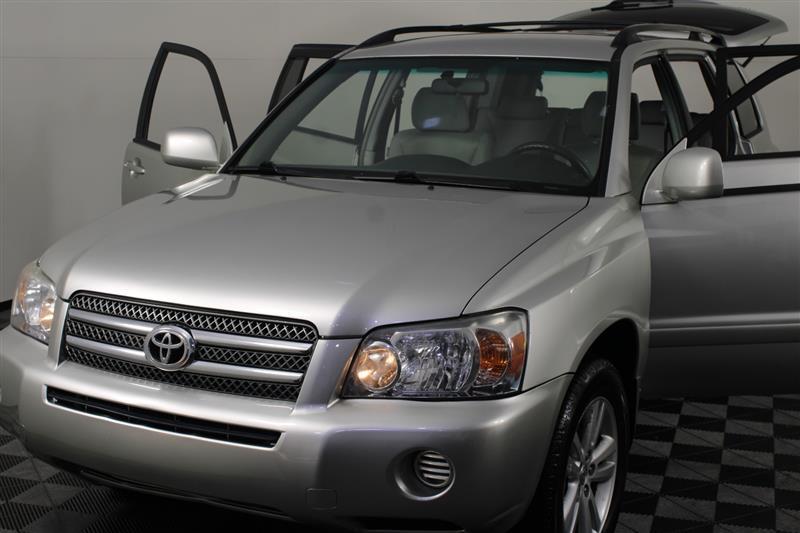 used 2006 Toyota Highlander Hybrid car, priced at $7,995