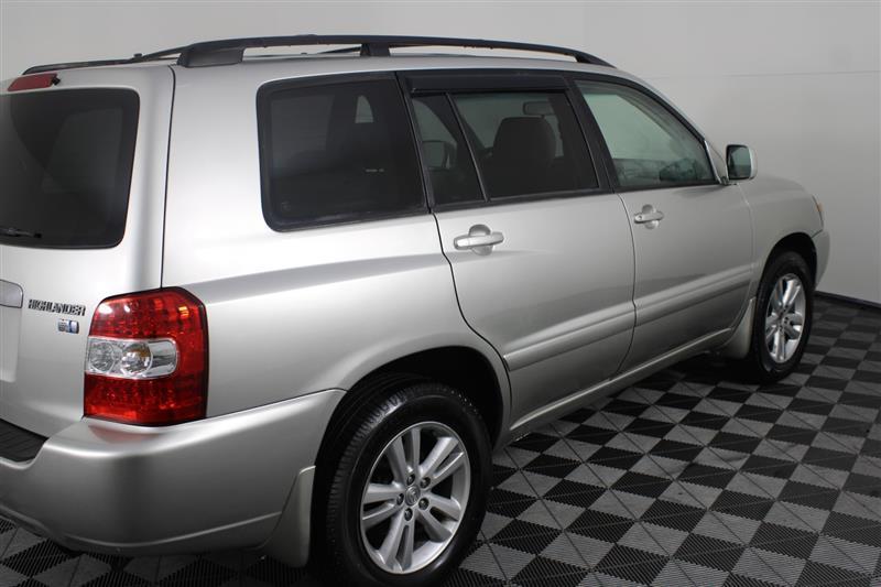 used 2006 Toyota Highlander Hybrid car, priced at $7,995