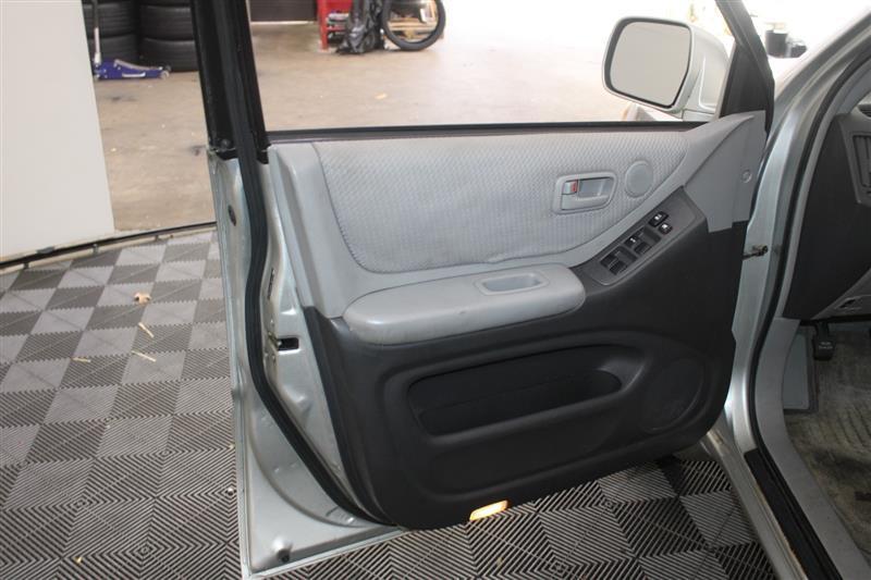 used 2006 Toyota Highlander Hybrid car, priced at $7,995