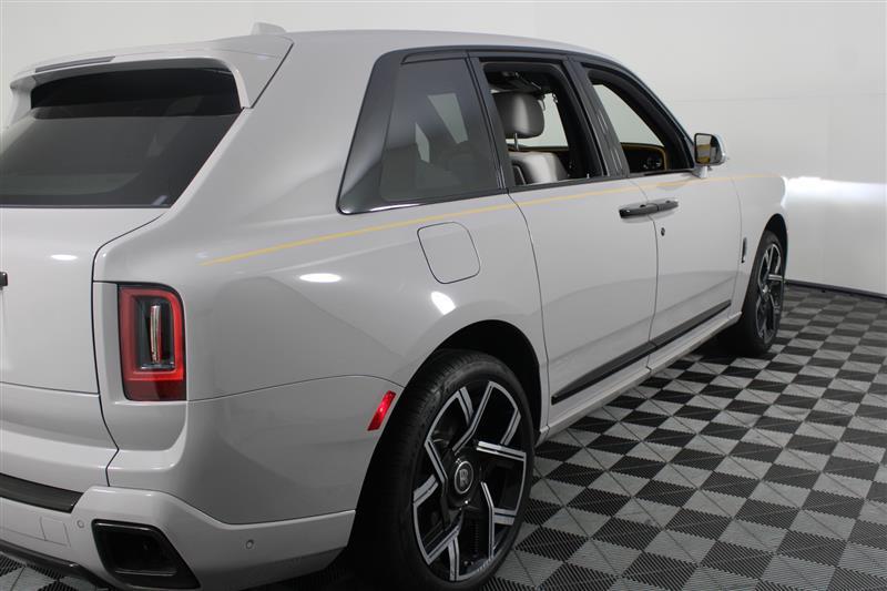 used 2025 Rolls-Royce Cullinan car, priced at $474,995