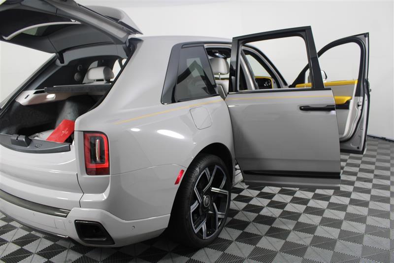 used 2025 Rolls-Royce Cullinan car, priced at $474,995