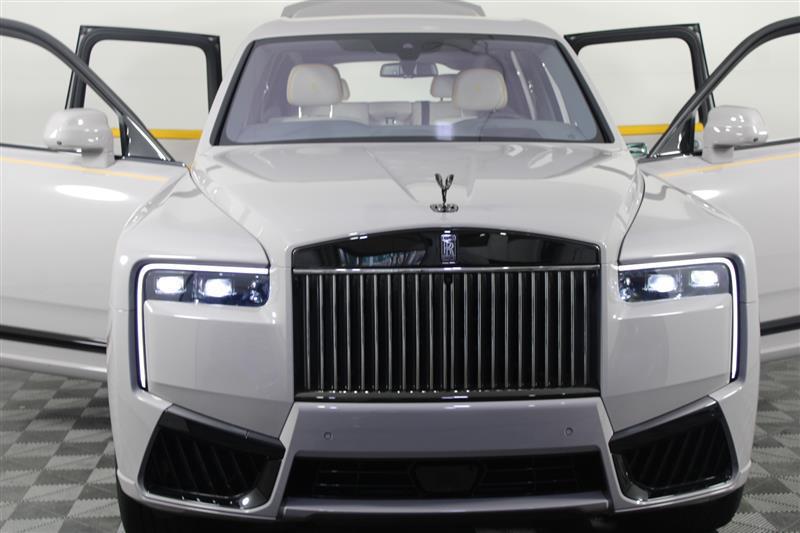 used 2025 Rolls-Royce Cullinan car, priced at $474,995