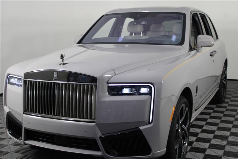 used 2025 Rolls-Royce Cullinan car, priced at $474,995