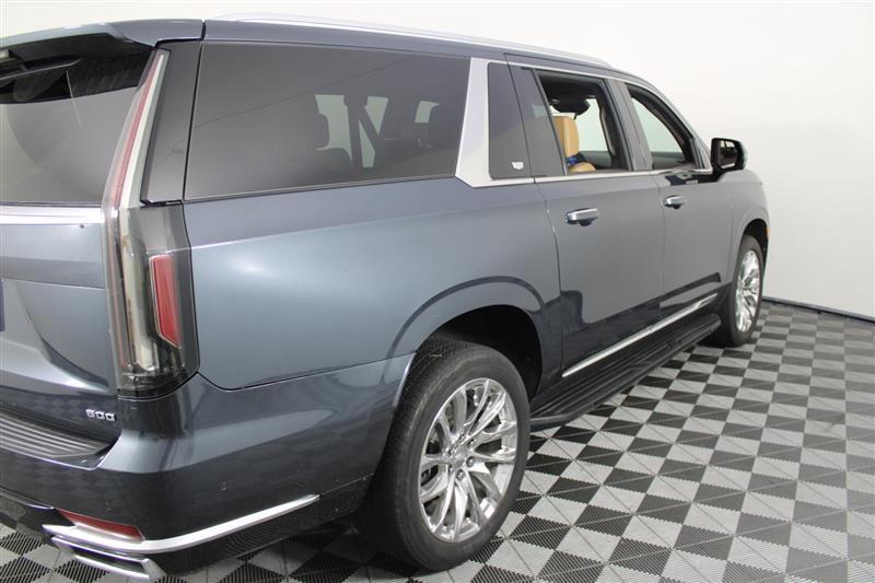 used 2021 Cadillac Escalade ESV car, priced at $46,995