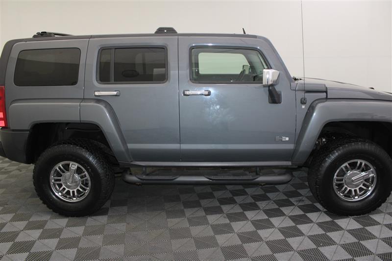 used 2008 Hummer H3 car, priced at $7,495