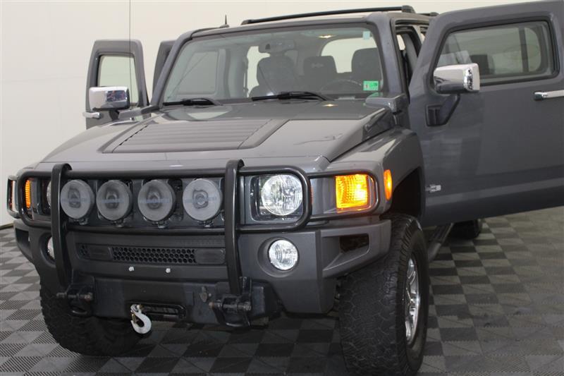 used 2008 Hummer H3 car, priced at $7,495