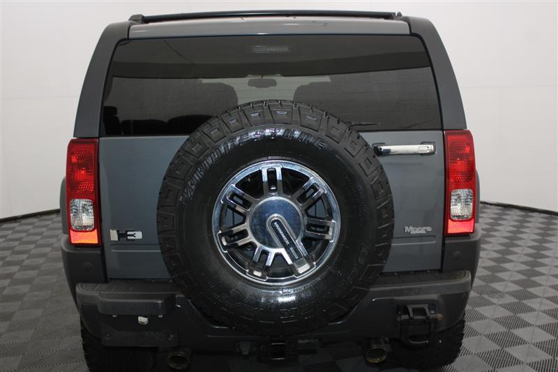 used 2008 Hummer H3 car, priced at $7,495