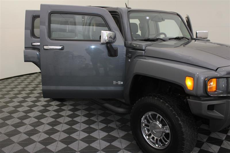used 2008 Hummer H3 car, priced at $7,495