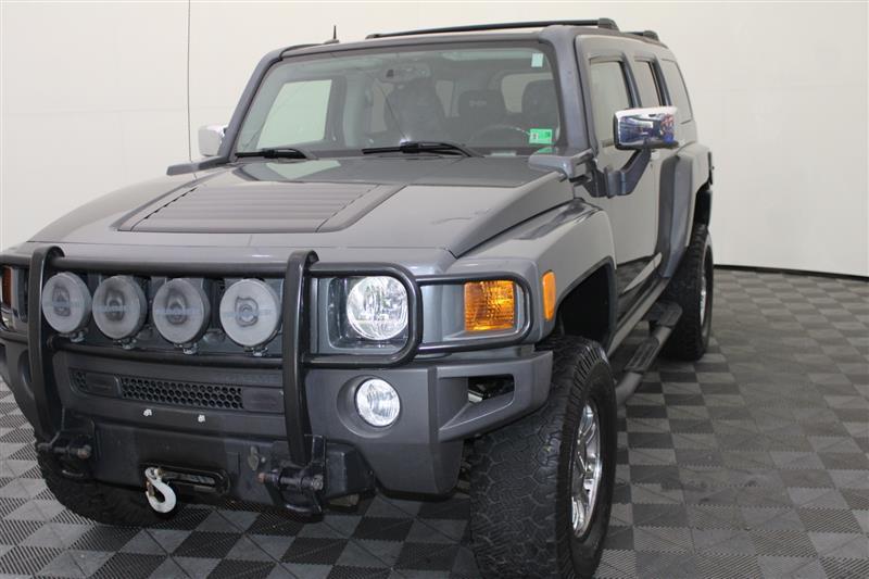used 2008 Hummer H3 car, priced at $7,495
