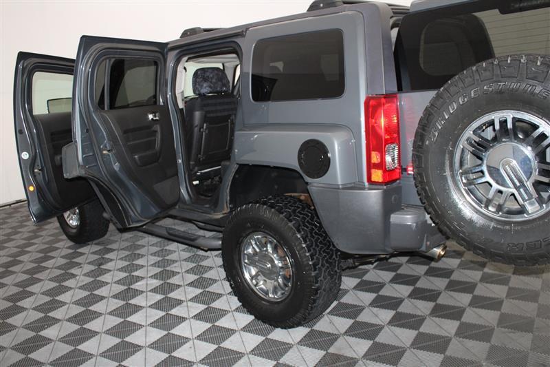 used 2008 Hummer H3 car, priced at $7,495