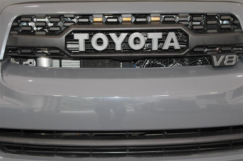 used 2006 Toyota Sequoia car, priced at $14,995