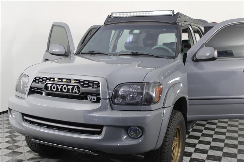 used 2006 Toyota Sequoia car, priced at $14,995