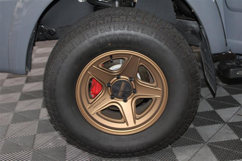 used 2006 Toyota Sequoia car, priced at $14,995