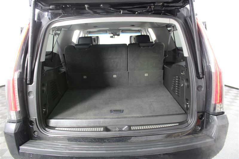 used 2017 Cadillac Escalade ESV car, priced at $26,995