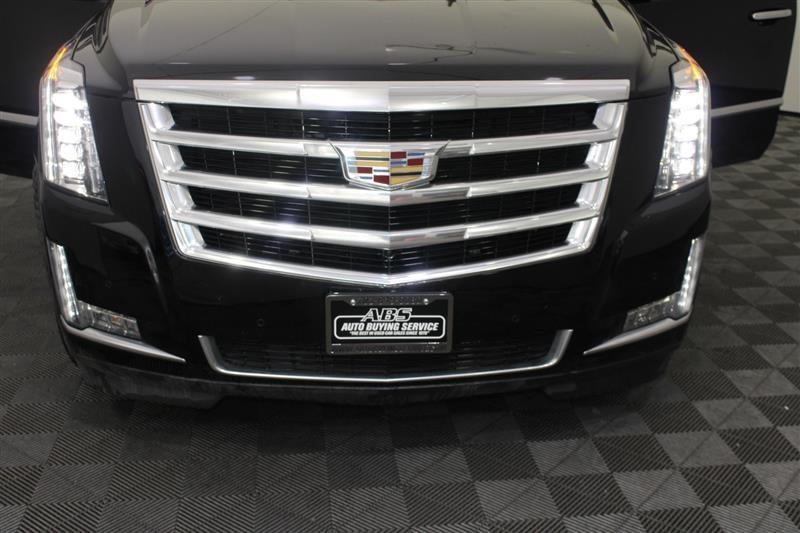 used 2017 Cadillac Escalade ESV car, priced at $26,995
