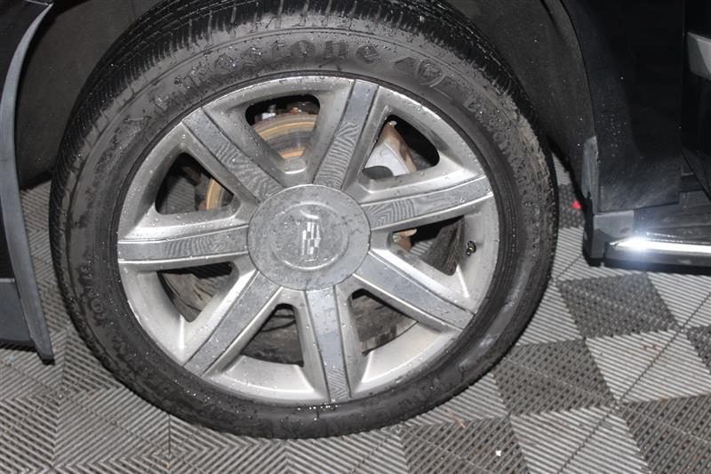 used 2017 Cadillac Escalade ESV car, priced at $26,995