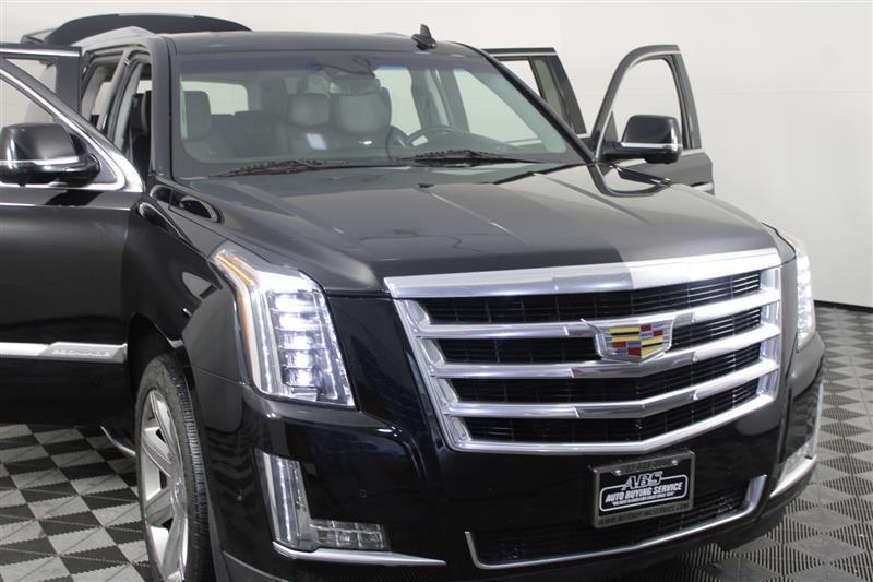 used 2017 Cadillac Escalade ESV car, priced at $26,995
