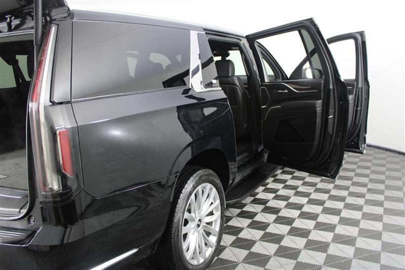 used 2021 Cadillac Escalade ESV car, priced at $41,995