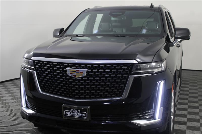 used 2021 Cadillac Escalade ESV car, priced at $41,995